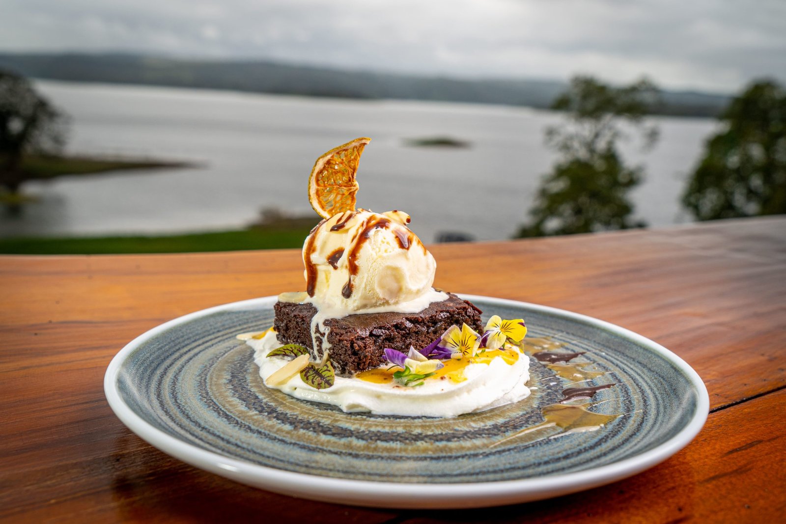 Ambiente acogedor del restaurante