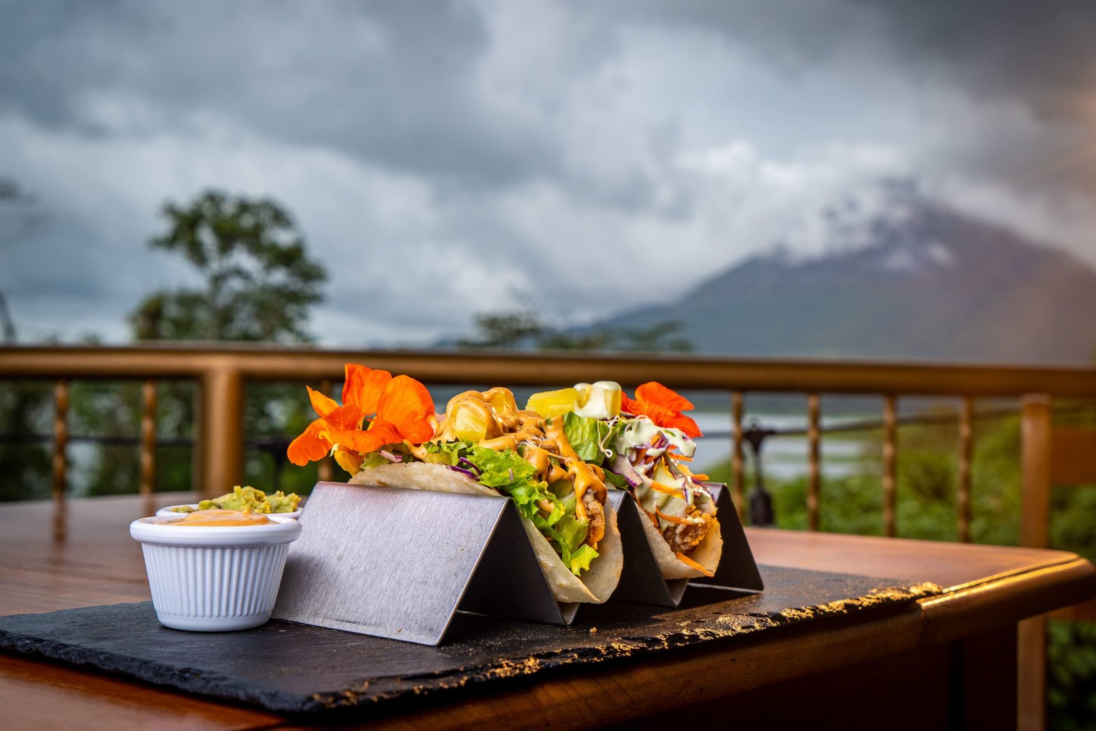 Vista del restaurante al Volcán Arenal
